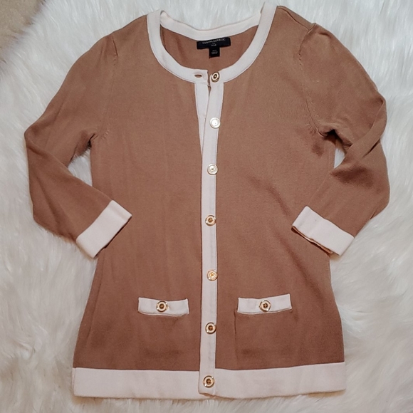 Banana Republic Sweaters - Banana Republic cream / tan cardigan sweater PXS